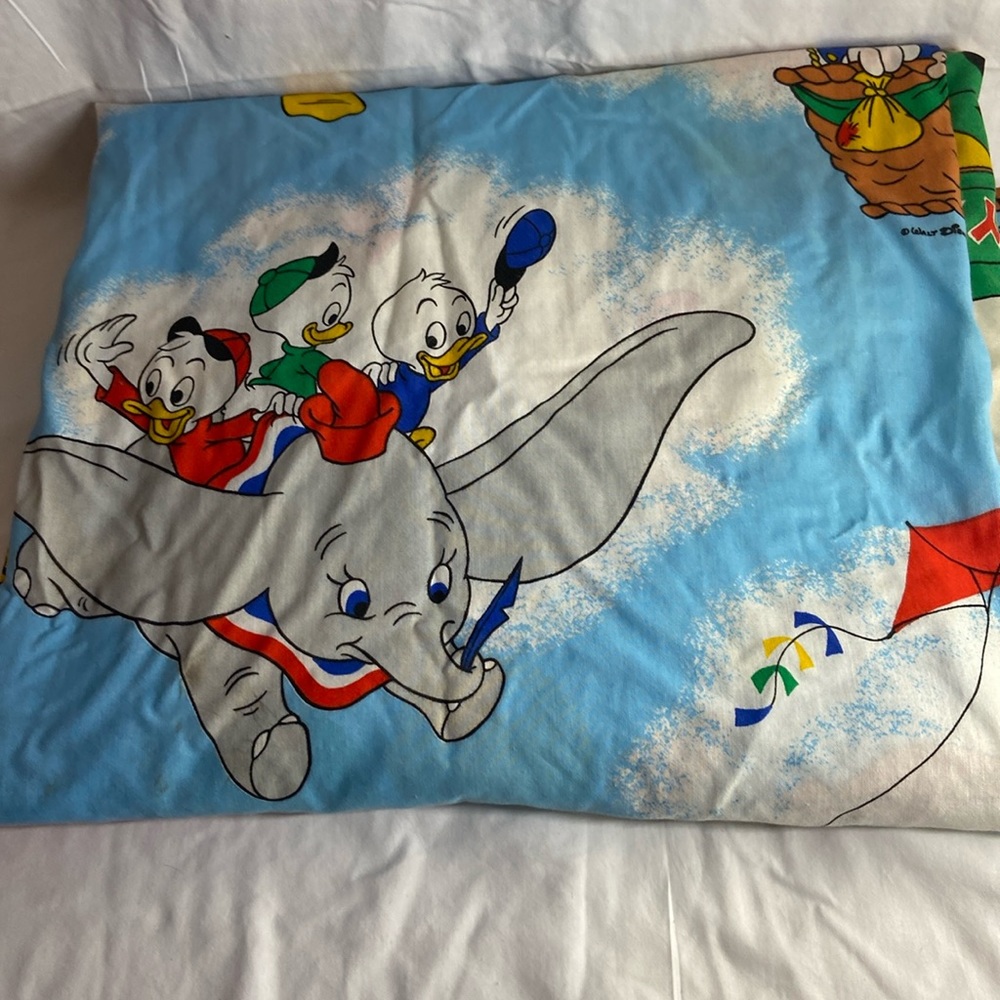 EUC Disney twin size sheets